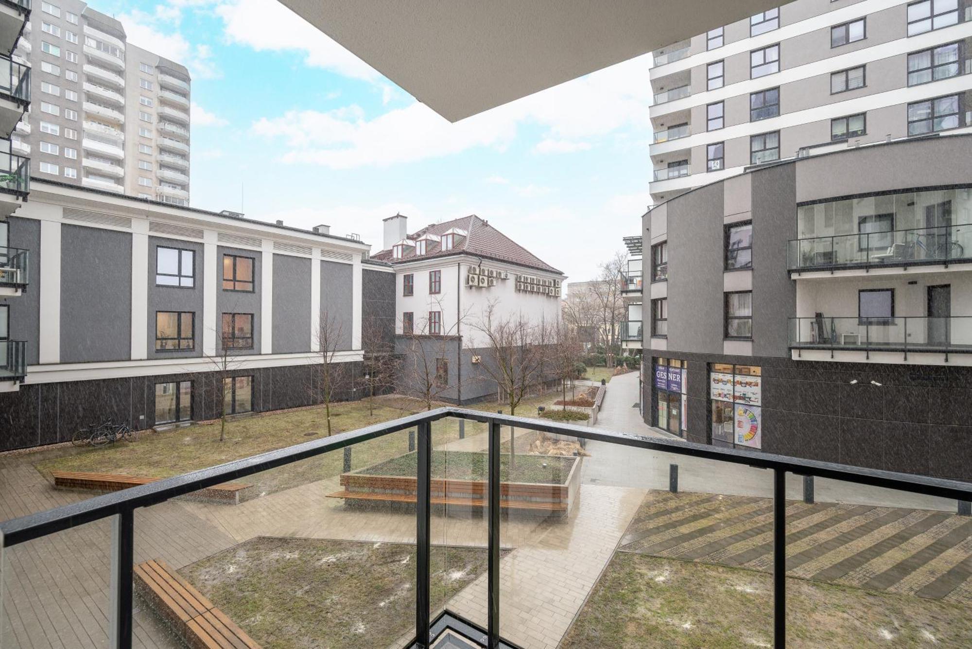 Metro Plocka Cosy Apartment 华沙 外观 照片