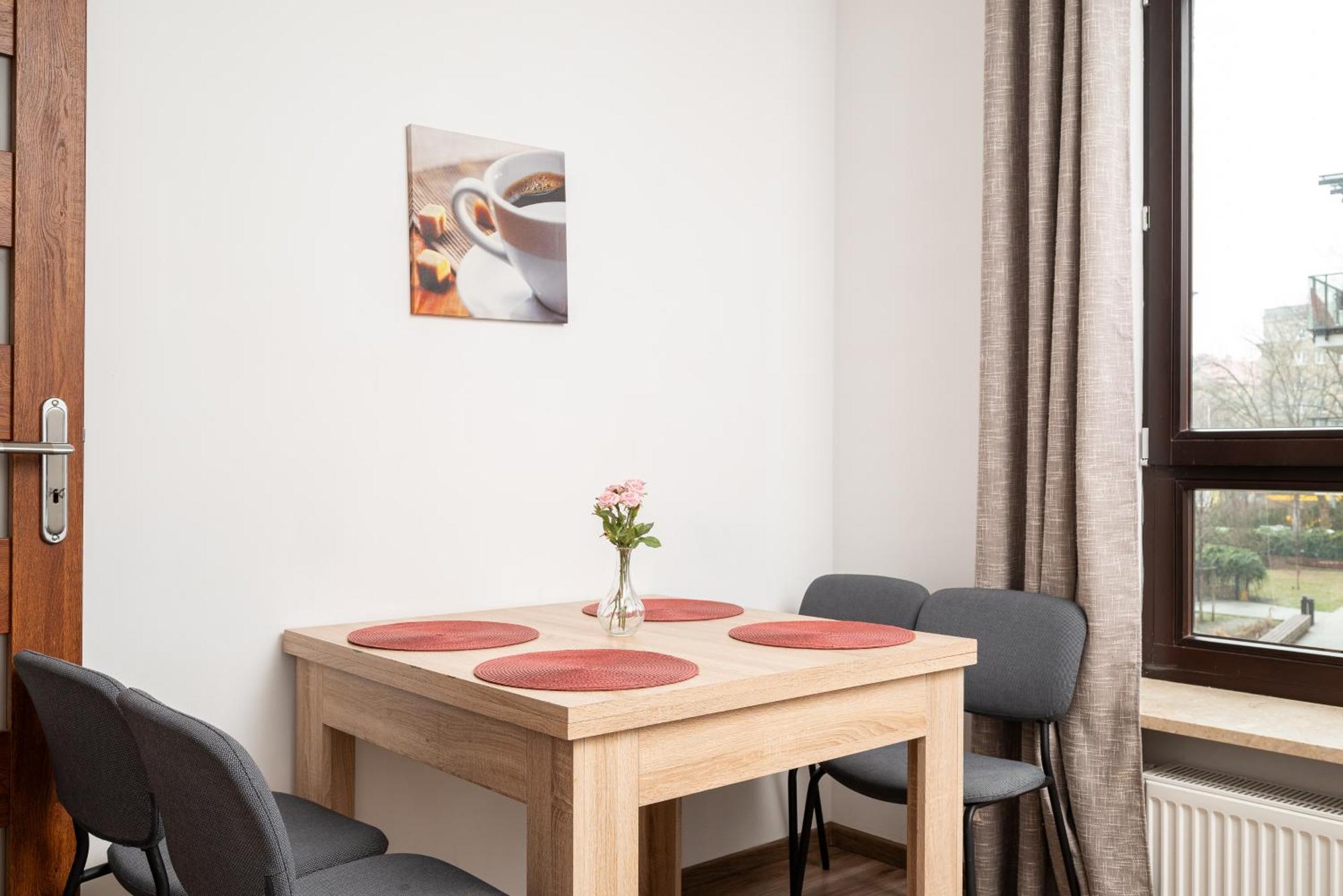 Metro Plocka Cosy Apartment 华沙 外观 照片